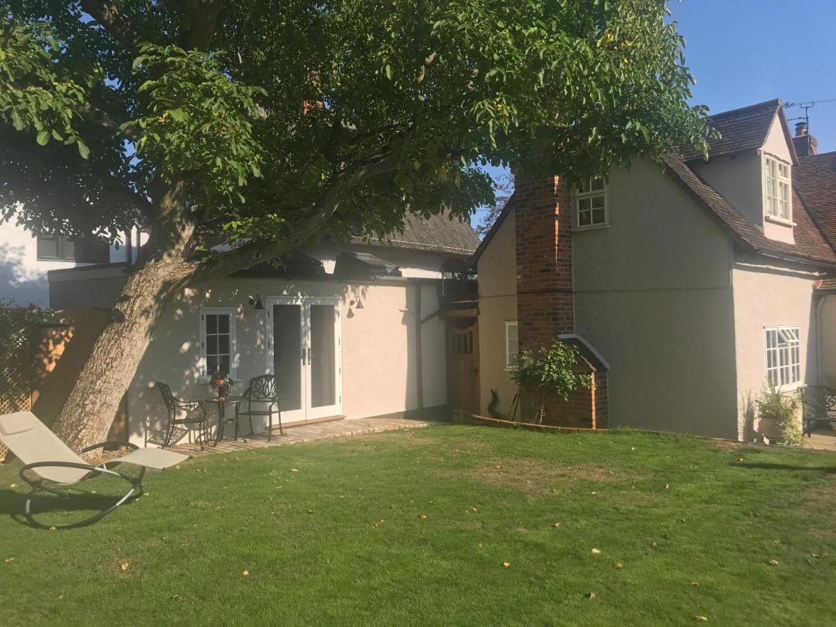 Corner House Luxury Bnb Little Dunmow Exterior foto