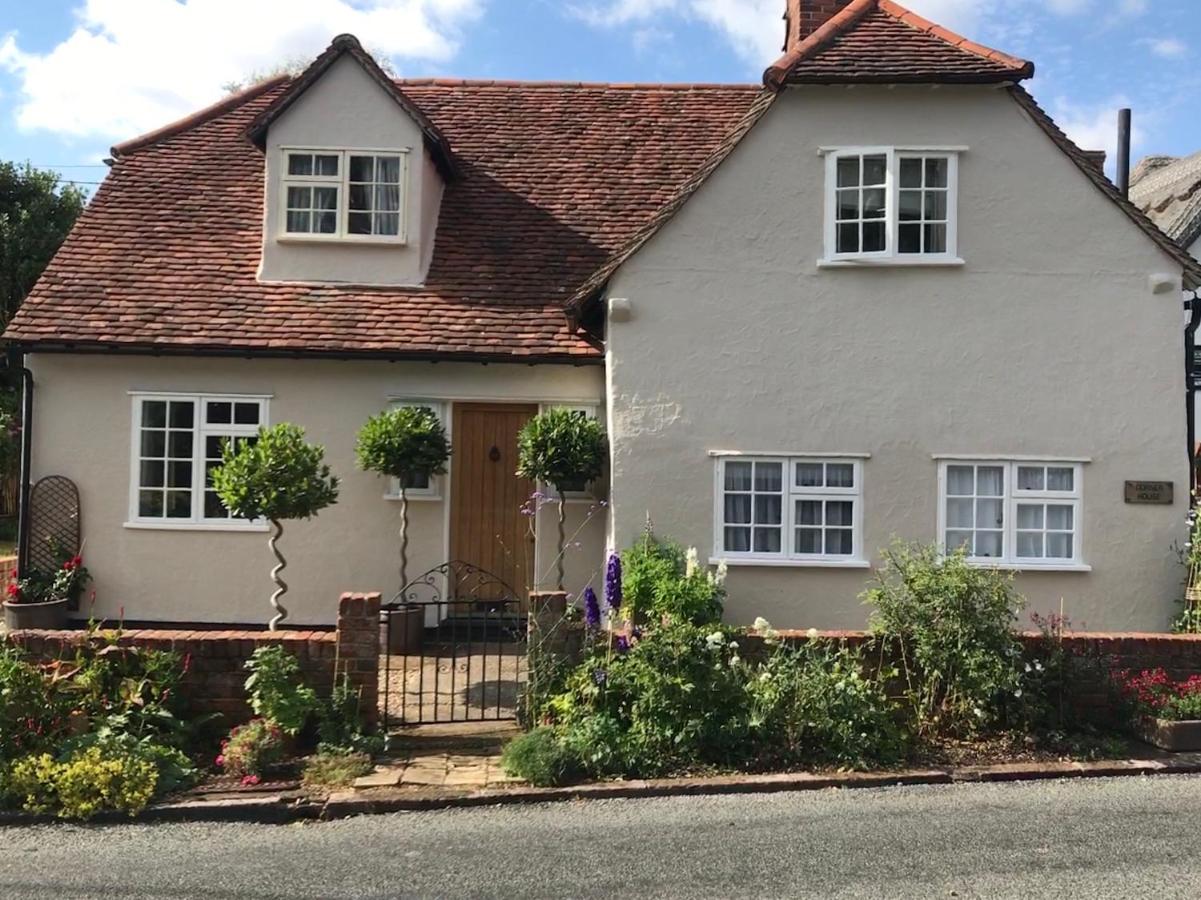 Corner House Luxury Bnb Little Dunmow Exterior foto