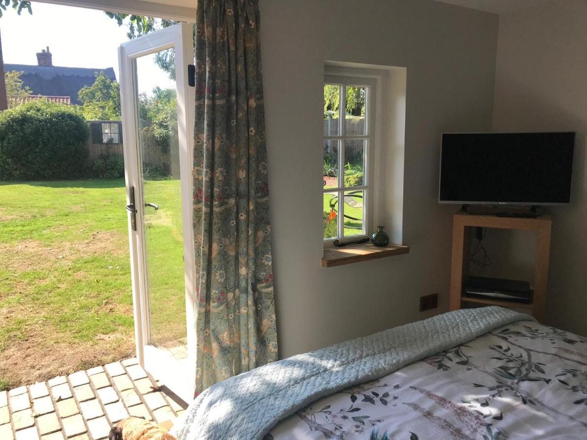 Corner House Luxury Bnb Little Dunmow Exterior foto
