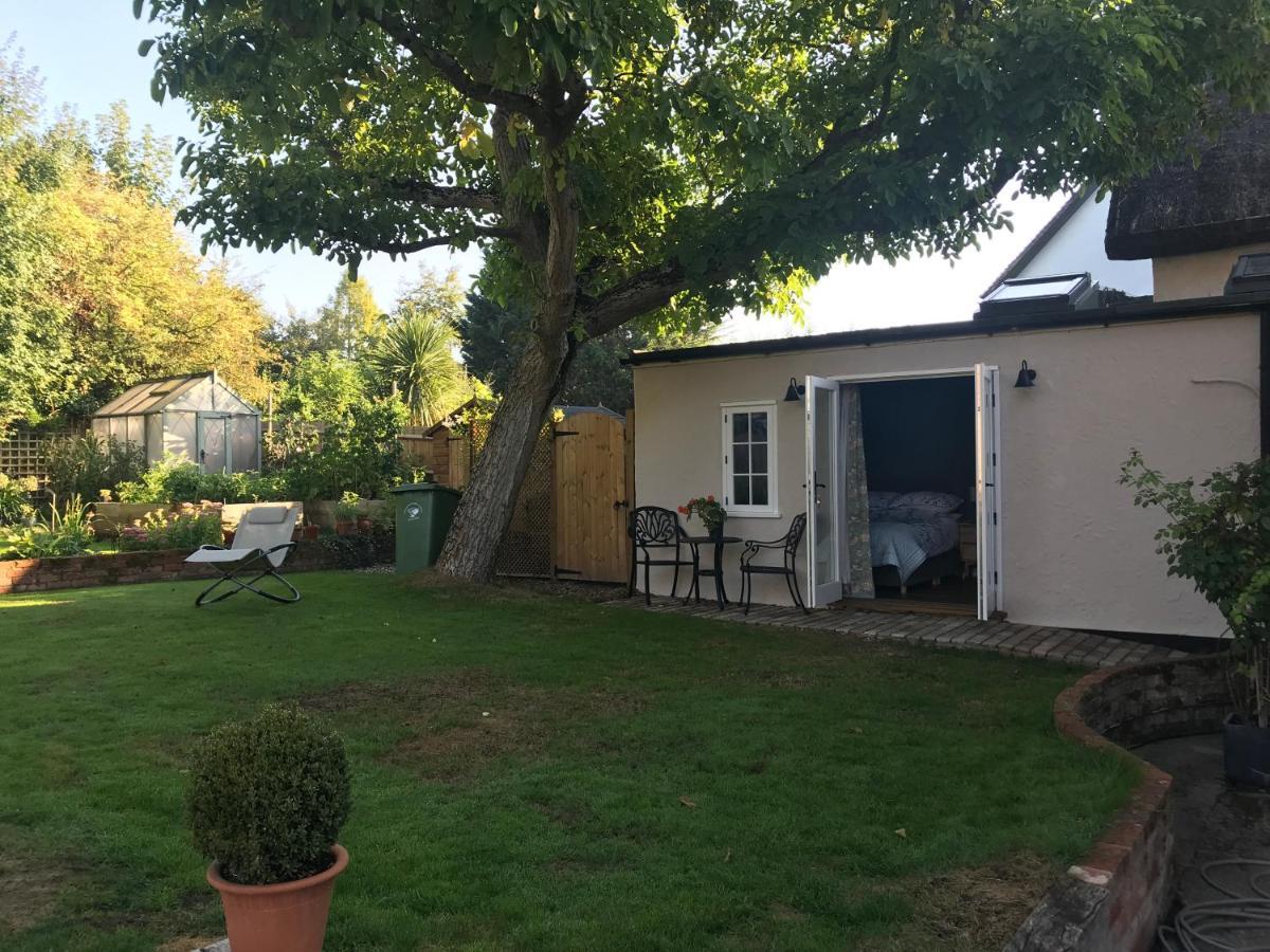 Corner House Luxury Bnb Little Dunmow Exterior foto